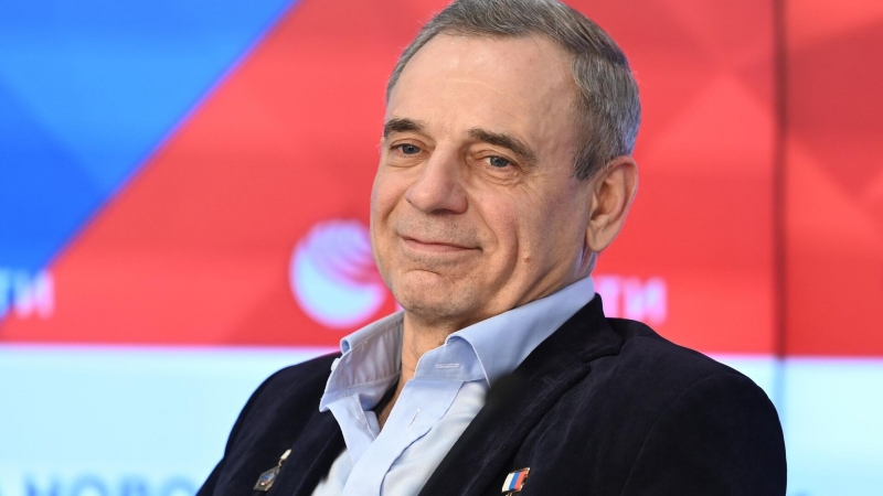 Российские космонавты представили план прыжка над Южным полюсом