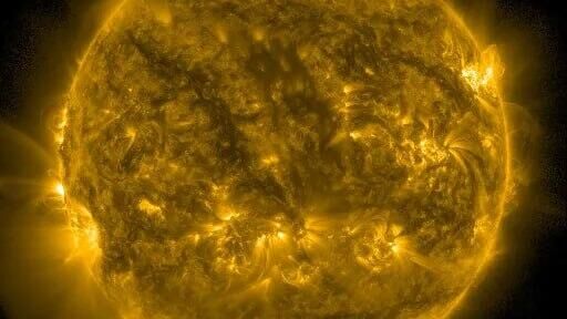 Солнце сожгло две кометы