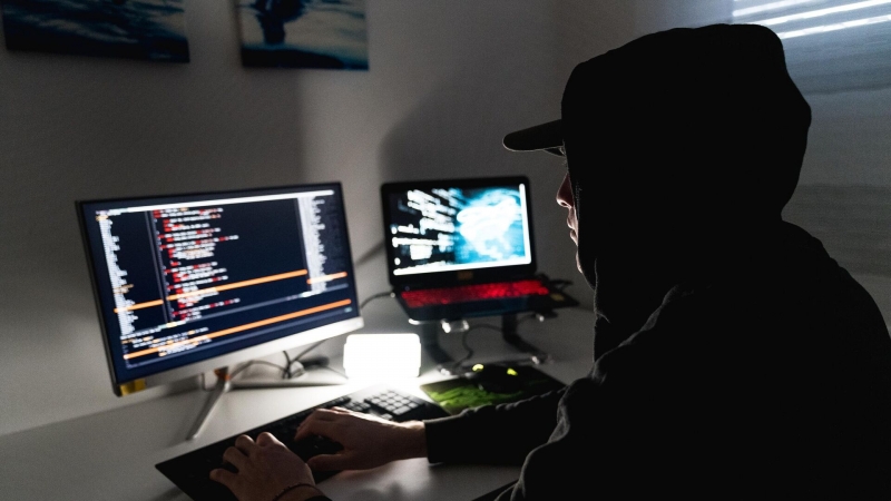 Каждый второй россиянин не знает, что такое дипфейк, показало исследование